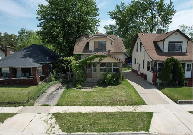 1st image of 2028 Denwood Ave Sw, Wyoming City Kent, MI 49509 | MLS# 65026044714