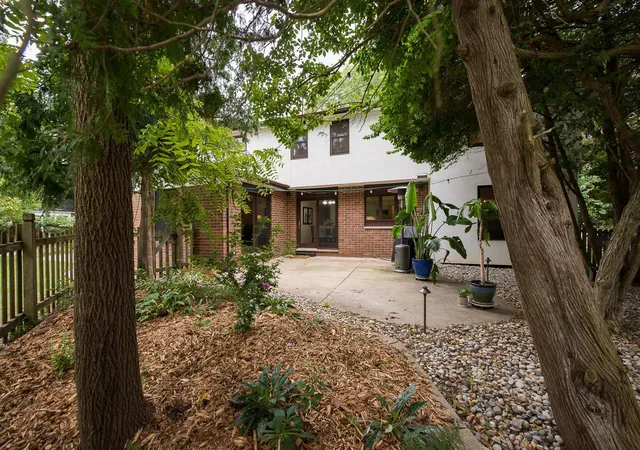 3rd image of 2764 Lowell Rd, Ann Arbor City Washtenaw, MI 48103 | MLS# 81026044722