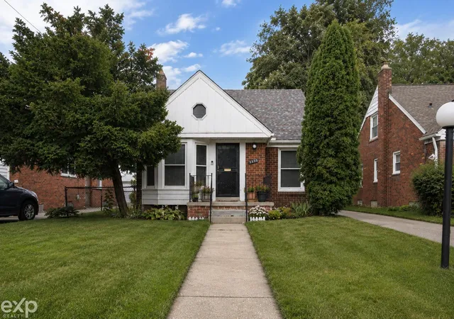 Photo 1 of Sale Pending at 17175 Stahelin Ave, Detroit City Wayne, MI 48219 | MLS# 58050219632 | Listing updated on 2026-09-11