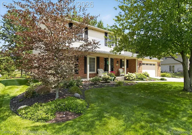 Photo 1 of Sale Pending at 17634 Country Club Dr, Livonia City Wayne, MI 48152 | MLS# 20261067753 | Listing updated on 2026-09-09