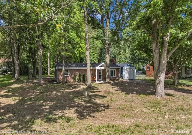 Single family home for sale at 76107 Van Dyke Rd, BruceTownship_Macomb, MI 48065 | MLS# 20261067751