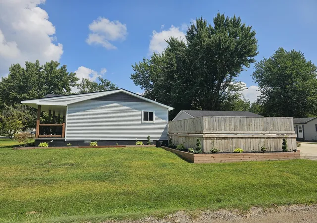 Photo 3 of Single family home for sale at 36761 Willow Rd, Unknown Out Of State, MI 48164 | MLS# 81026044728 | Listing updated on 2026-09-02