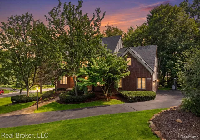 Photo 1 of Single family home for sale at 5380 Fieldstone Ct, Genoa Township Livingston, MI 48116 | MLS# 20261067757 | Listing updated on 2026-09-18