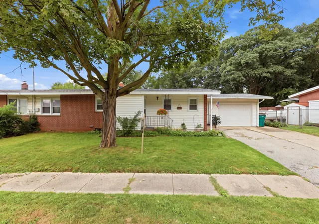 1st image of 3 Tony Tiger Trl, Battle Creek City Calhoun, MI 49037 | MLS# 66026044735