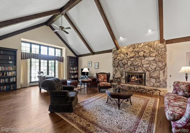 Photo 3 of Single family home for sale at 251 Woodwind Dr, Bloomfield Hills City Oakland, MI 48304 | MLS# 20261067768 | Listing updated on 2026-09-11