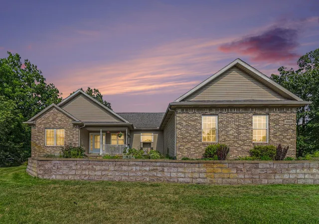 Photo 1 of Single family home for sale at 14505 Meadowpark Dr, Unadilla Township Livingston, MI 48169 | MLS# 81026044741 | Listing updated on 2026-09-16