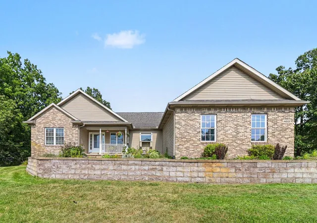Photo 3 of Single family home for sale at 14505 Meadowpark Dr, Unadilla Township Livingston, MI 48169 | MLS# 81026044741 | Listing updated on 2026-09-16