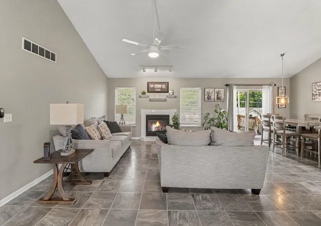 Photo 4 of Single family home for sale at 14505 Meadowpark Dr, Unadilla Township Livingston, MI 48169 | MLS# 81026044741 | Listing updated on 2026-09-16