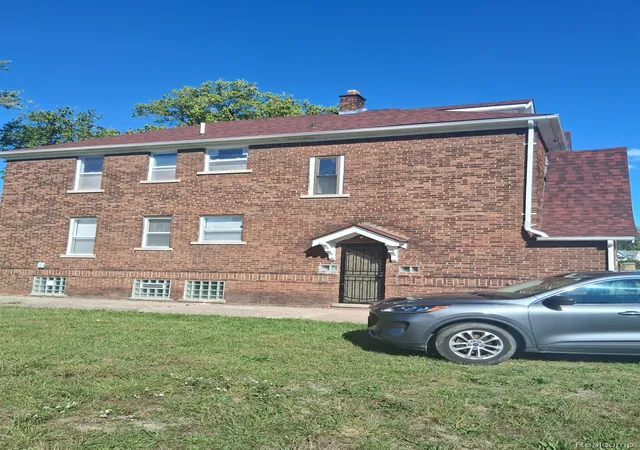 3rd image of 15231 Evanston St, Detroit City Wayne, MI 48224 | MLS# 20261067778