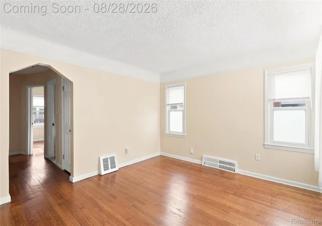 Photo 5 of Single family home for sale at 21227 Panama St, Warren City Macomb, MI 48091 | MLS# 20261067800 | Listing updated on 2026-09-05