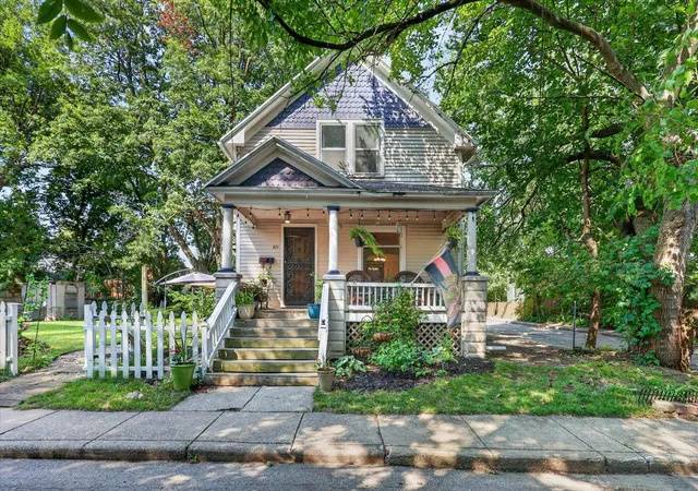 1st image of 611 Elmwood Ct, Kalamazoo City Kalamazoo, MI 49007 | MLS# 66026044764