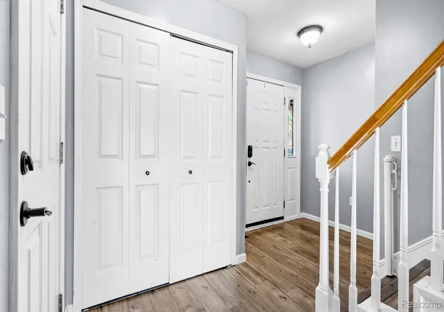 Photo 3 of Single family home for sale at 23212 Huron River Dr, Rockwood City Wayne, MI 48173 | MLS# 20261067827 | Listing updated on 2026-09-17