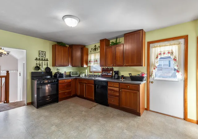 5th image of 3591 Steamburg Rd, Cambria Township Hillsdale, MI 49242 | MLS# 81026044774