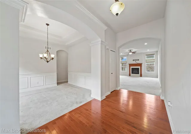 Photo 3 of Single family home for sale at 54158 Mar Lake Dr, Chesterfield Township Macomb, MI 48051 | MLS# 20261067833 | Listing updated on 2026-08-29