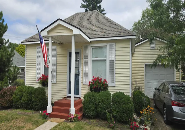 1st image of 130 Grant St, Unknown Out Of State, MI 48730 | MLS# 77080072777