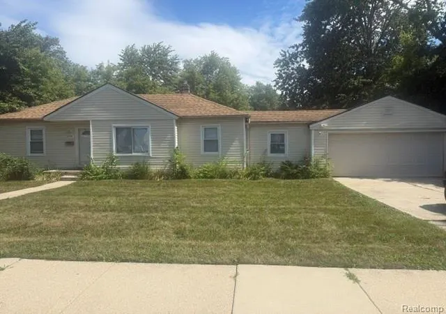 Photo 2 of Single family home for sale at 28744 Selkirk St, Southfield City Oakland, MI 48076 | MLS# 20261067839 | Listing updated on 2026-08-27