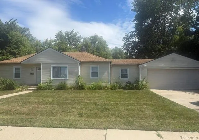 Photo 3 of Single family home for sale at 28744 Selkirk St, Southfield City Oakland, MI 48076 | MLS# 20261067839 | Listing updated on 2026-08-27