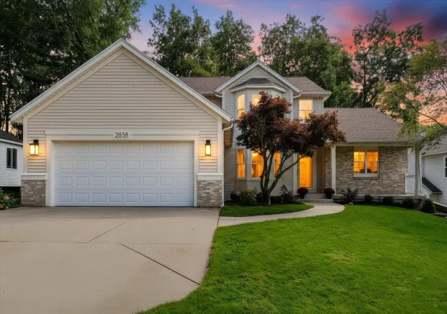 Photo 3 of Single family home for sale at 2838 Big Timber Dr Ne, Grand Rapids Charter Township Kent, MI 49525 | MLS# 65026044783 | Listing updated on 2026-09-18