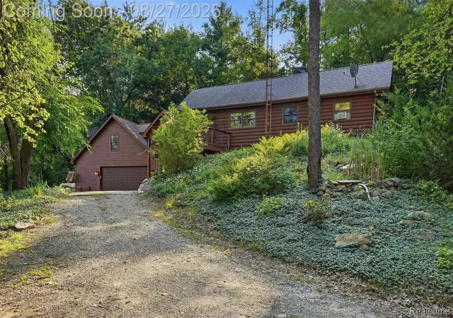 Photo 2 of Single family home for sale at 9317 Lovejoy Rd, Deerfield Township Livingston, MI 48451 | MLS# 20261067853 | Listing updated on 2026-09-12