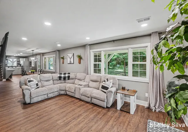 Photo 3 of Single family home for sale at 2121 Wolf Lake Dr, Peacock Township Lake, MI 49304 | MLS# 65026044789 | Listing updated on 2026-09-18