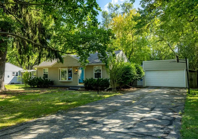 2nd image of 3163 Baylis Dr, Ann Arbor City Washtenaw, MI 48108 | MLS# 81026044796