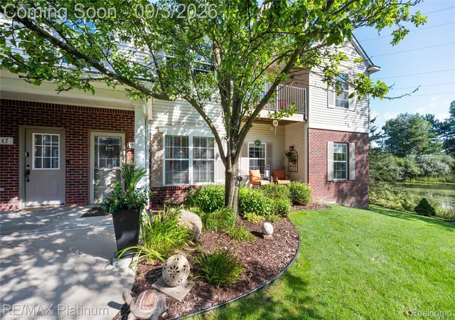 Listing Photo 1 - Condo for sale in building located at 745 Eagle Dr, Fenton, MI 48430 - Unit #Ste 200