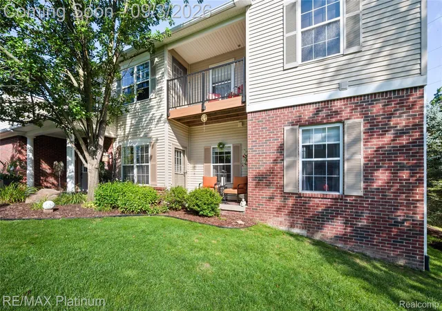 Listing Photo 2 - Condo for sale in building located at 745 Eagle Dr, Fenton, MI 48430 - Unit #Ste 200