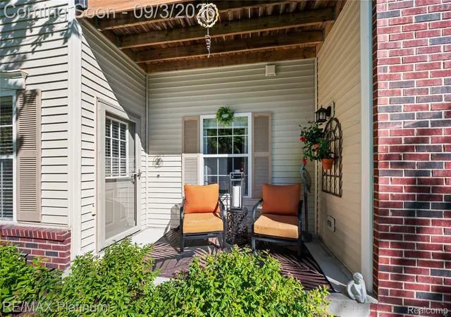 Listing Photo 3 - Condo for sale in building located at 745 Eagle Dr, Fenton, MI 48430 - Unit #Ste 200