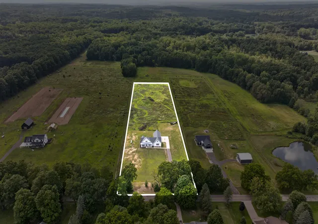 Photo 2 of Single family home for sale at 11174 Easton Rd, Rives Township Jackson, MI 49277 | MLS# 55026044798 | Listing updated on 2026-08-26