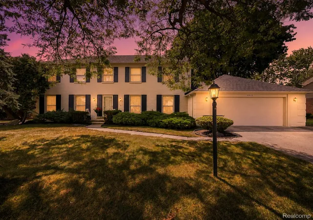 Photo 1 of Single family home for sale at 35973 Old Homestead Dr, Farmington Hills City Oakland, MI 48335 | MLS# 20261067887 | Listing updated on 2026-08-31