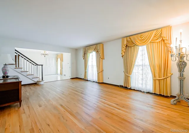 Photo 2 of Single family home for sale at 35973 Old Homestead Dr, Farmington Hills City Oakland, MI 48335 | MLS# 20261067887 | Listing updated on 2026-08-31