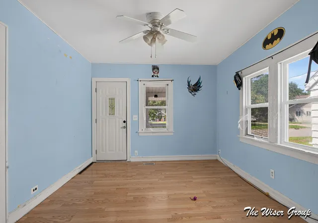 4th image of 2420 Mckee Ave Sw, Wyoming City Kent, MI 49509 | MLS# 65026044805