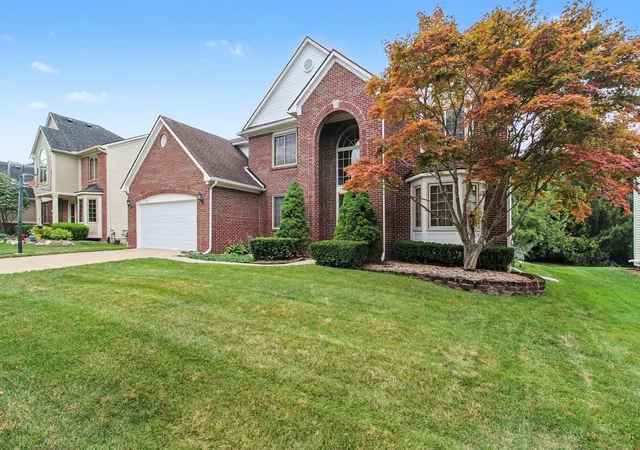 Photo 2 of Single family home for sale at 3152 Honeysuckle Dr, Pittsfield Charter Township Washtenaw, MI 48103 | MLS# 81026044811 | Listing updated on 2026-09-15
