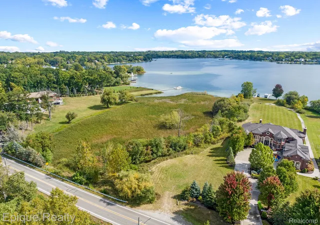 Land for sale at 5375 Middlebelt Rd, WestBloomfieldCharterTownship_Oakland, MI 48323 | MLS# 20261067913