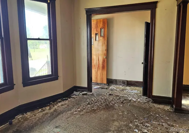 Photo 3 of Multi family home for sale at 3011 Crane St, Detroit City Wayne, MI 48214 | MLS# 20261067916 | Listing updated on 2026-08-27