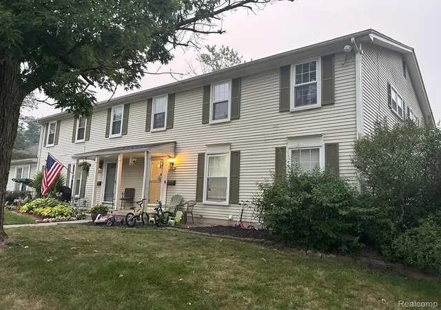 Photo 2 of Condo for sale at 6905 Harvard Ln, Canton Charter Township Wayne, MI 48187 | MLS# 20261067918 | Listing updated on 2026-08-26