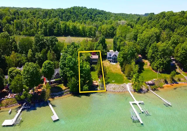 2nd image of 2337 Nw Torch Lake Dr, Torch Lake Township Antrim, MI 49648 | MLS# 78080072787