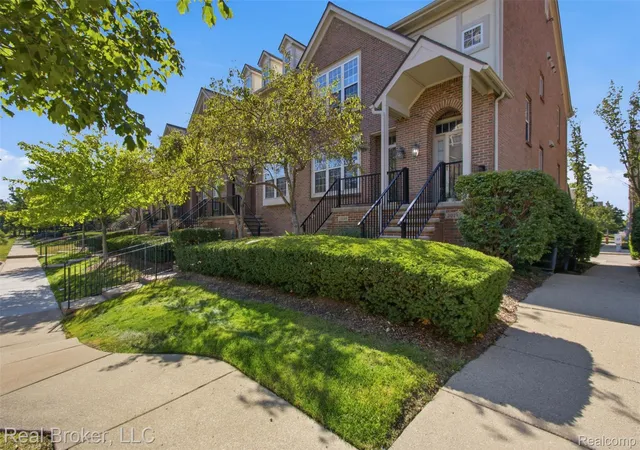 Photo 2 of Condo for sale at 20189 Rodeo Ct, Southfield City Oakland, MI 48075 | MLS# 20261067932 | Listing updated on 2026-08-28