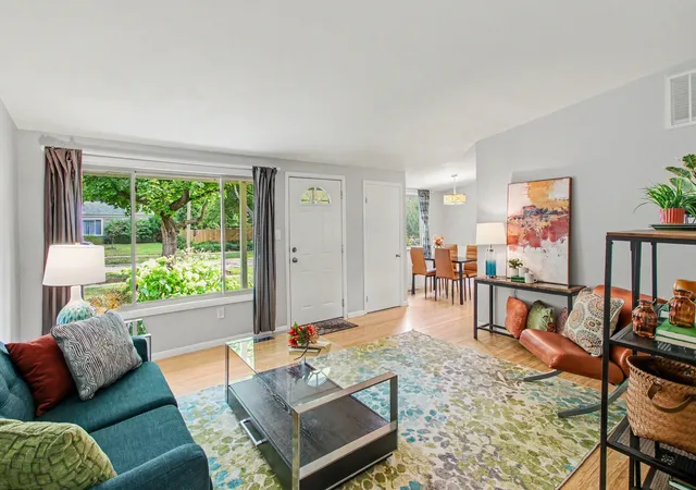 2nd image of 2812 Cumberland Ave, Ann Arbor City Washtenaw, MI 48104 | MLS# 81026044824