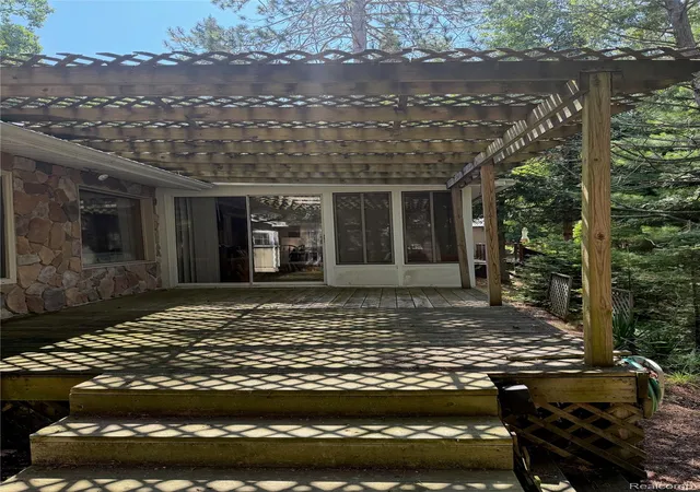 Photo 1 of Sale Pending at 133 Silver Lake Dr, Lincoln Township Clare, MI 48632 | MLS# 20261067939 | Listing updated on 2026-08-29
