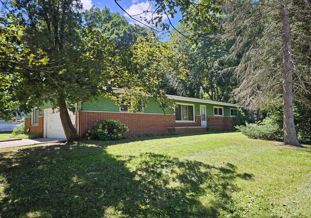 3rd image of 53 Rondale Ln, Pennfield Charter Township Calhoun, MI 49017 | MLS# 64026044827