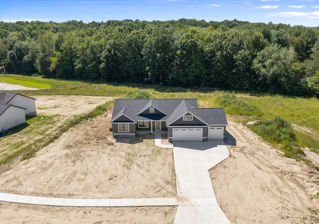 Photo 1 of Single family home for sale at 3286 Stonehill Ct, Wayland Township Allegan, MI 49348 | MLS# 65026044826 | Listing updated on 2026-08-25