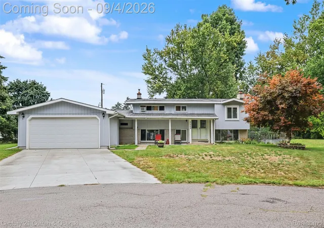 Single family home for sale at 1869 Middle Trl Rd, Commerce Township, MI 48390 | MLS# 20261067951