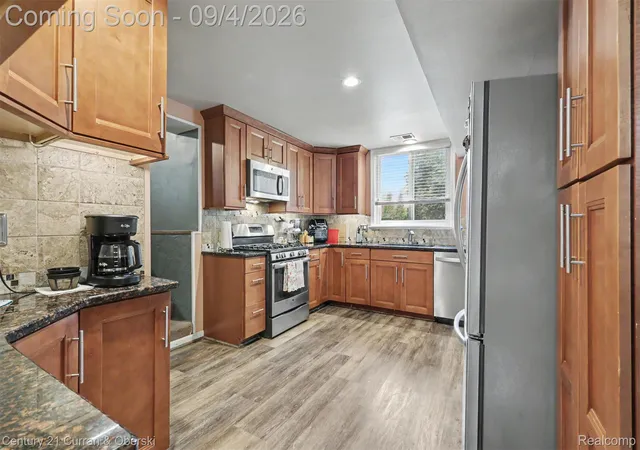 Photo 3 of Single family home for sale at 1869 Middle Trl Rd, Commerce Township, MI 48390 | MLS# 20261067951 | Listing updated on 2026-09-20