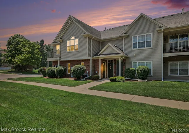 Condo for sale at 49086 W Woods Dr, ShelbyCharterTownship_Macomb, MI 48317 | MLS# 20261067950