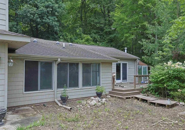 2nd image of 3840 N Water Rd, Jerome Township Midland, MI 48657 | MLS# 61050219691