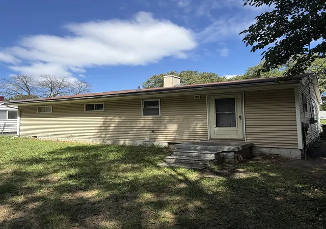 Photo 1 of Sale Pending at 2918 Wyoming Ave, Flint City Genesee, MI 48506 | MLS# 5050219692 | Listing updated on 2026-08-27