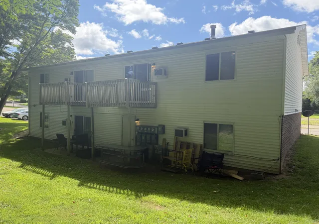 2nd image of 1405 Huntington Ave, Kalamazoo Charter Township Kalamazoo, MI 49048 | MLS# 66026044837