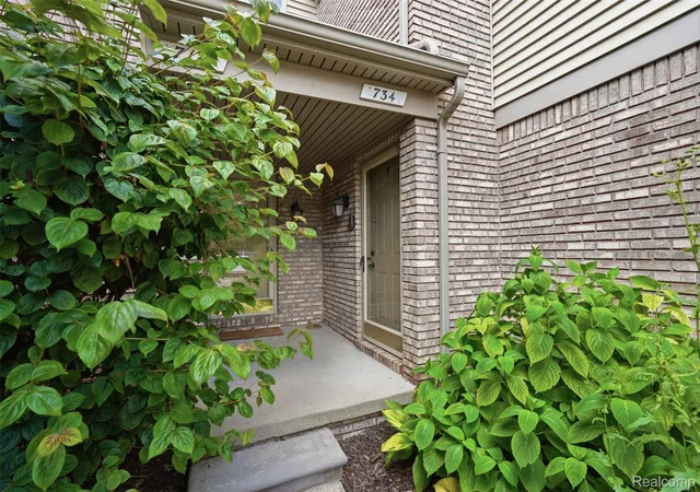 Photo 3 of Condo for sale at 734 S Milford Rd, Milford Village Oakland, MI 48381 | MLS# 20261067980 | Listing updated on 2026-09-13