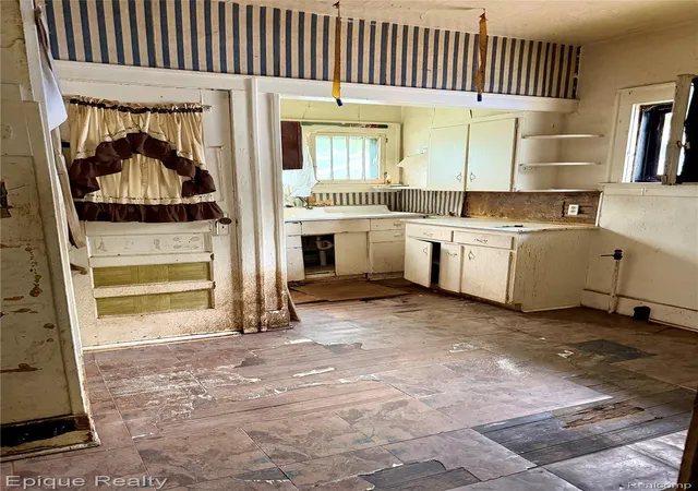 Photo 3 of Single family home for sale at 1705 Ohio Ave, Flint, MI 48506 | MLS# 20261067979 | Listing updated on 2026-09-01